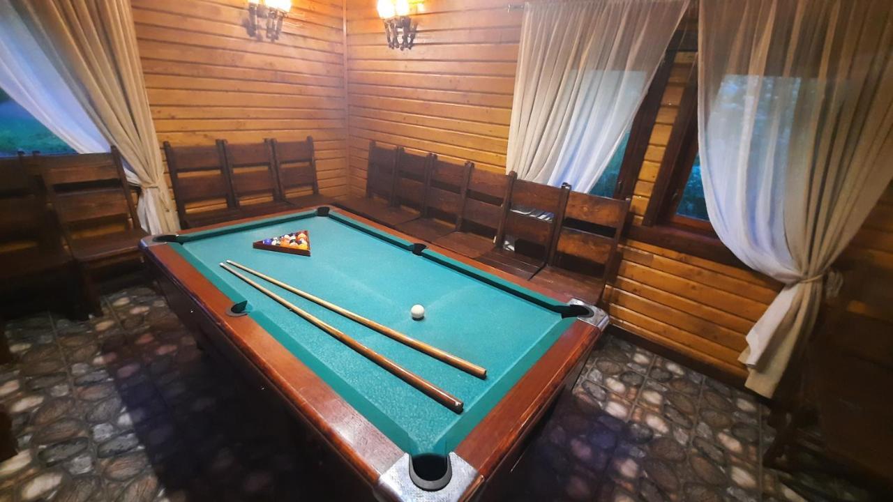 Lisoviy Zatyshok, Z Vidkrutum Litnim Baseynom Hotel Slavske Eksteriør billede